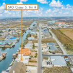 Excellent location with easy access to the Packery Channel and Intracoastal Waterway!