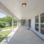 Patio area....lots of room for entertaining