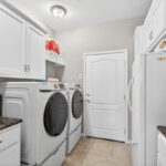 Laundry w/ tons of storage