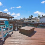 Plenty of additional deck space above Boatlift