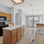 Kitchen & Breakfast nook.....so comfortable.