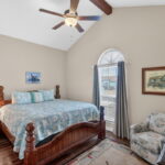 Second bedroom.
