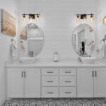 Dual vessel sinks